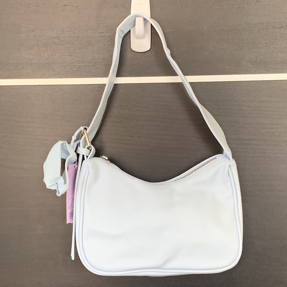 wild fable Handbags - Wild Fable Extended Buckle Shoulder Handbag